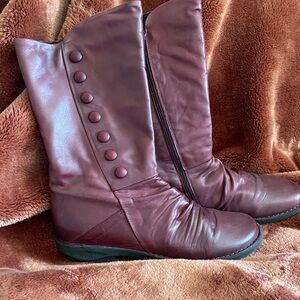 Women's Burgundy Leather Boots